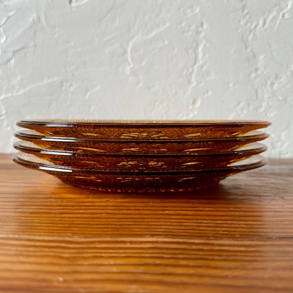 Vintage Tiara Sandwich Amber Snack Plates | Indiana Glass | Floral Pressed Glass - Picture 8 of 8